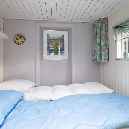 Hébergement de vacances 4 Person In *
